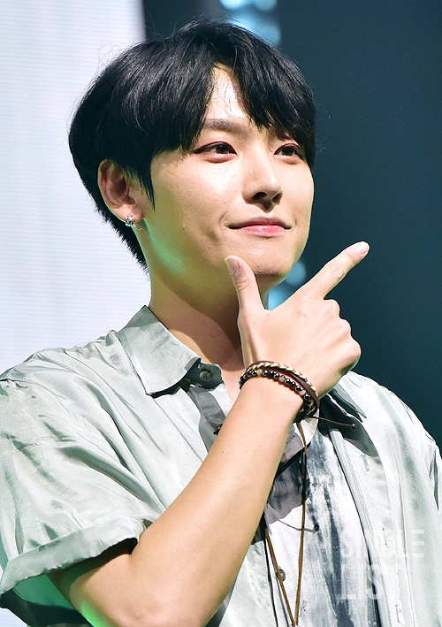 [잡담] SF9 인성, 24일 고척돔서 키움-두산 시구+애국가 | 인스티즈
