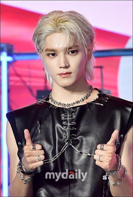 [잡담] NCT 태용, 미담 또 떴다•••"싸인 다 해주고 어린애들까지 챙겨줘" 군 복무 中 근황 포착 | 인스티즈