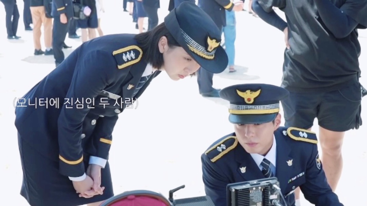 [잡담] 굿보이 제복입은것도 많이 나오면 좋겠다 | 인스티즈