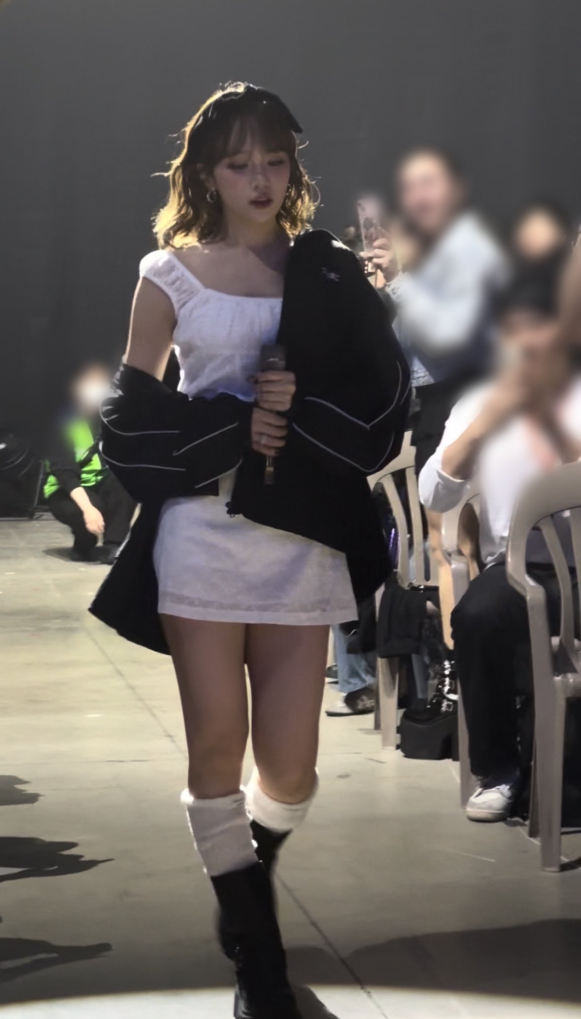 [잡담] 르세라핌 채원 실물짤 비율 미친거같아 | 인스티즈