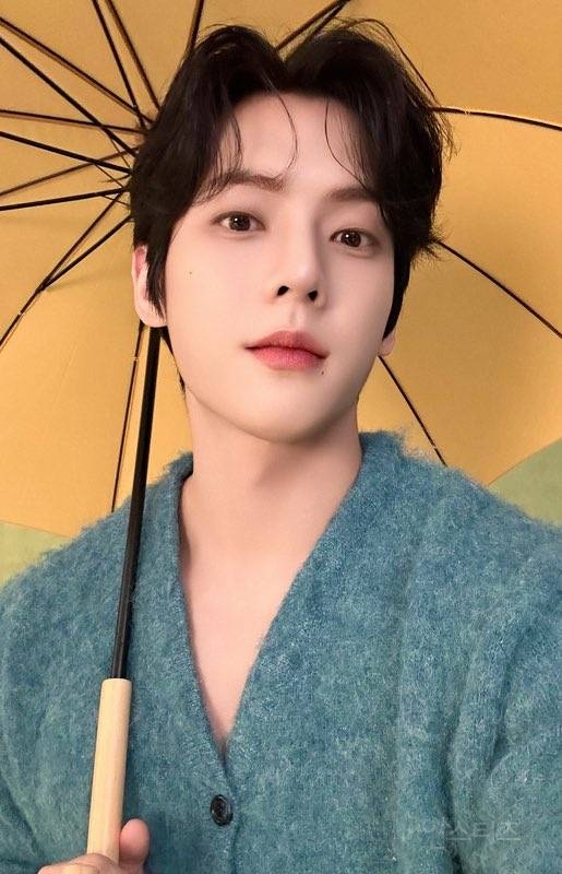 본업은 래퍼인데 노래 작곡 다되는 남돌.jpg | 인스티즈