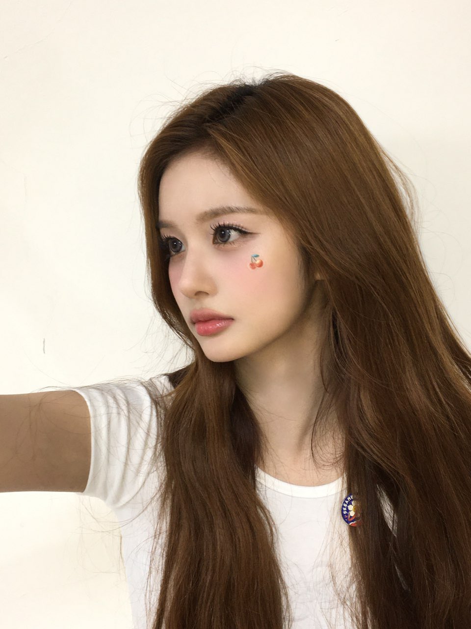 [잡담] 얼굴 진짜 뭐지? | 인스티즈