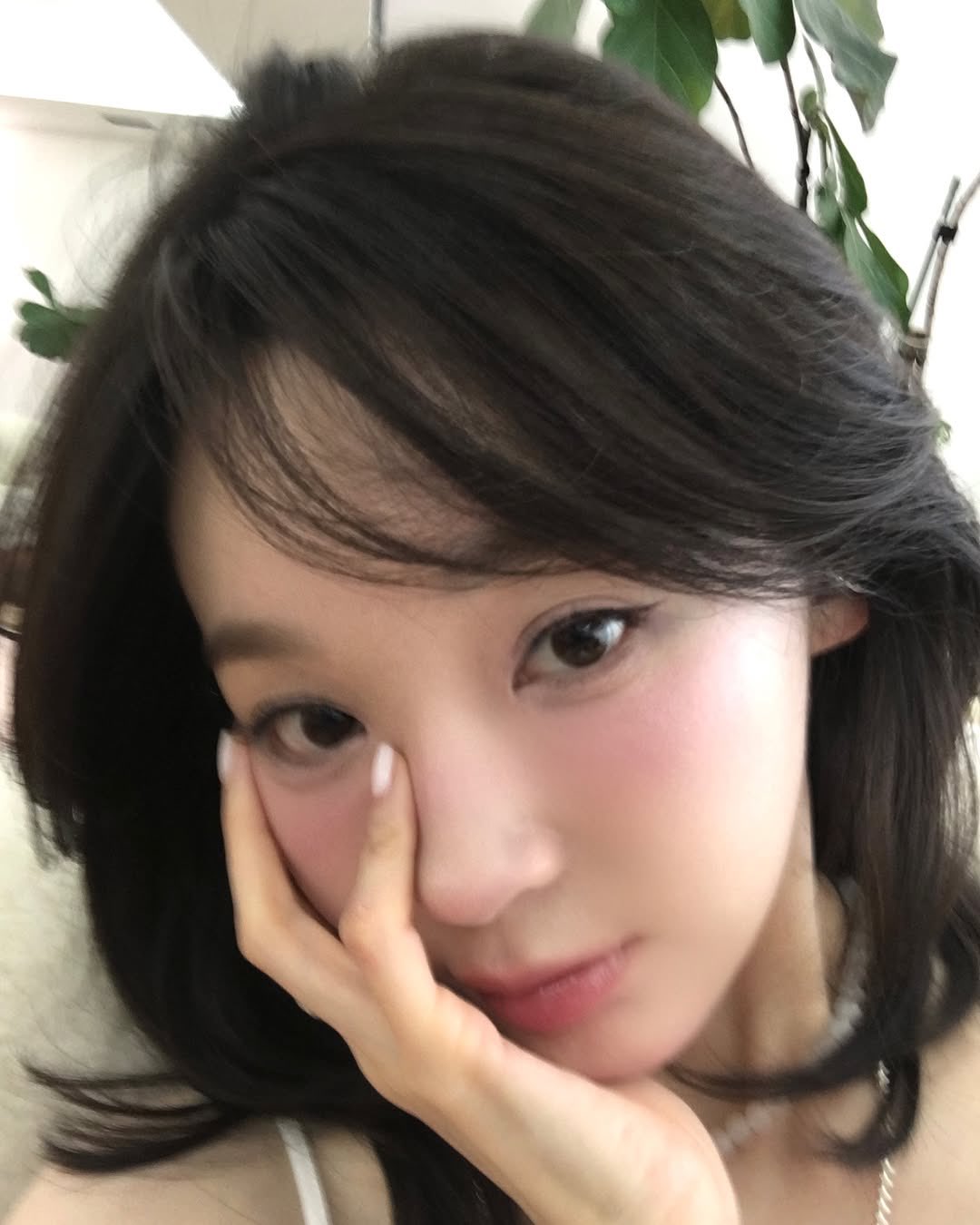 [잡담] 이런 앞머리에 꽂햤는데 걍 좀 길게 자르면 되나??? | 인스티즈