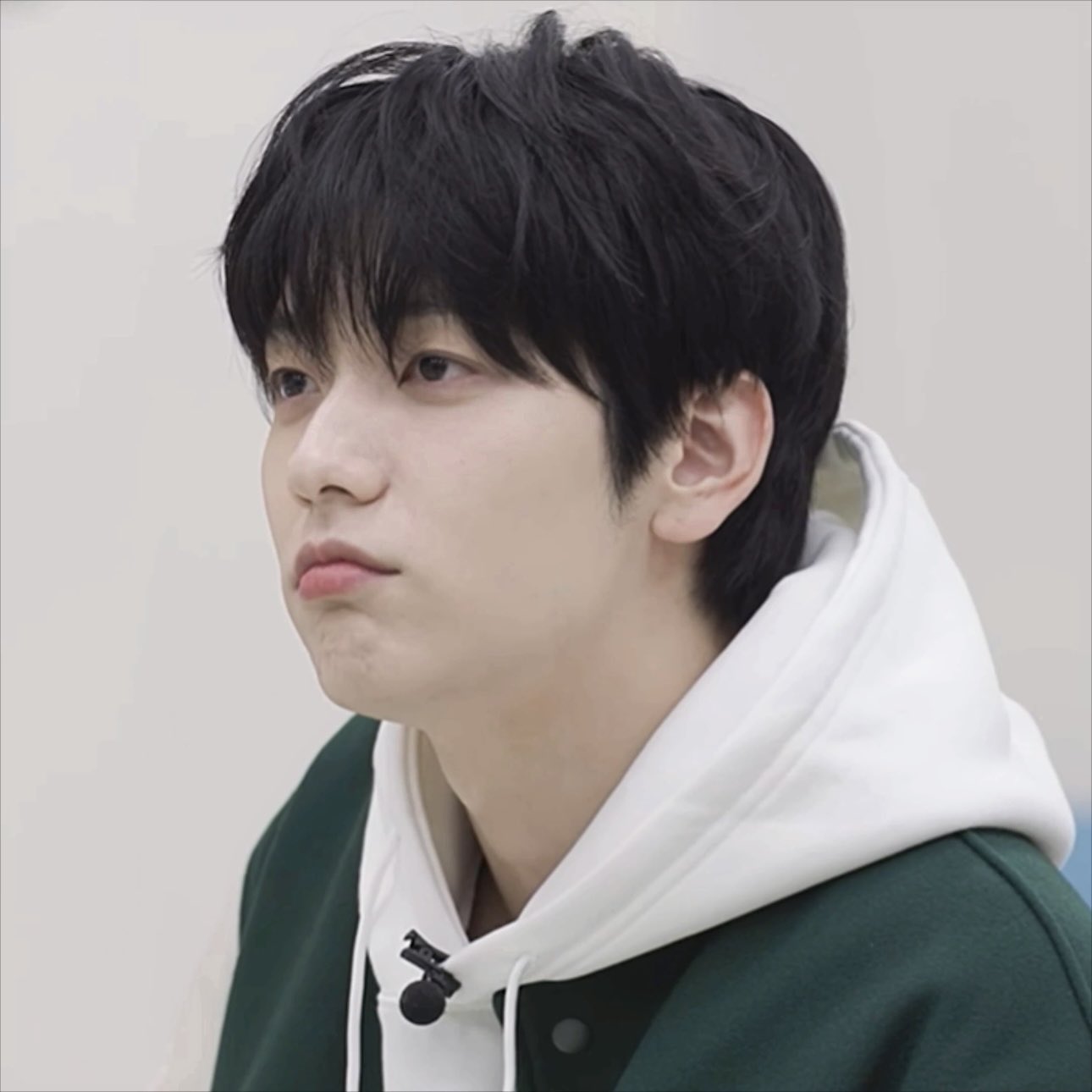 [잡담] 최수빈은ㅋㅋ 하관이 너무 귀엽게 생겼다는 게 찐임ㅋㅋㄱ | 인스티즈