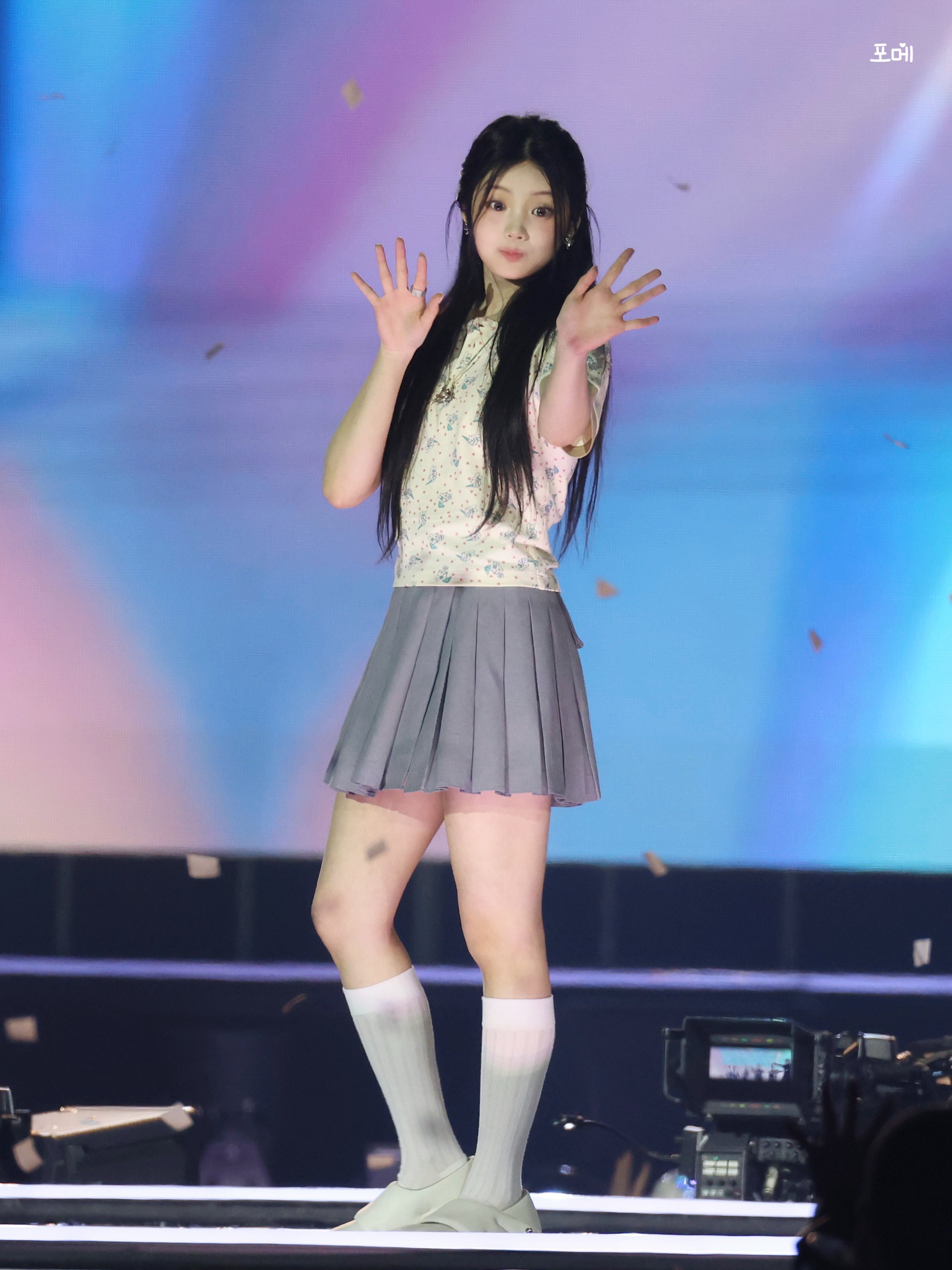 [잡담] 이런 초대형 기니피그가 너네집으로 뚜벅뚜벅 걸어들어오면 어떻게 할 거임 | 인스티즈