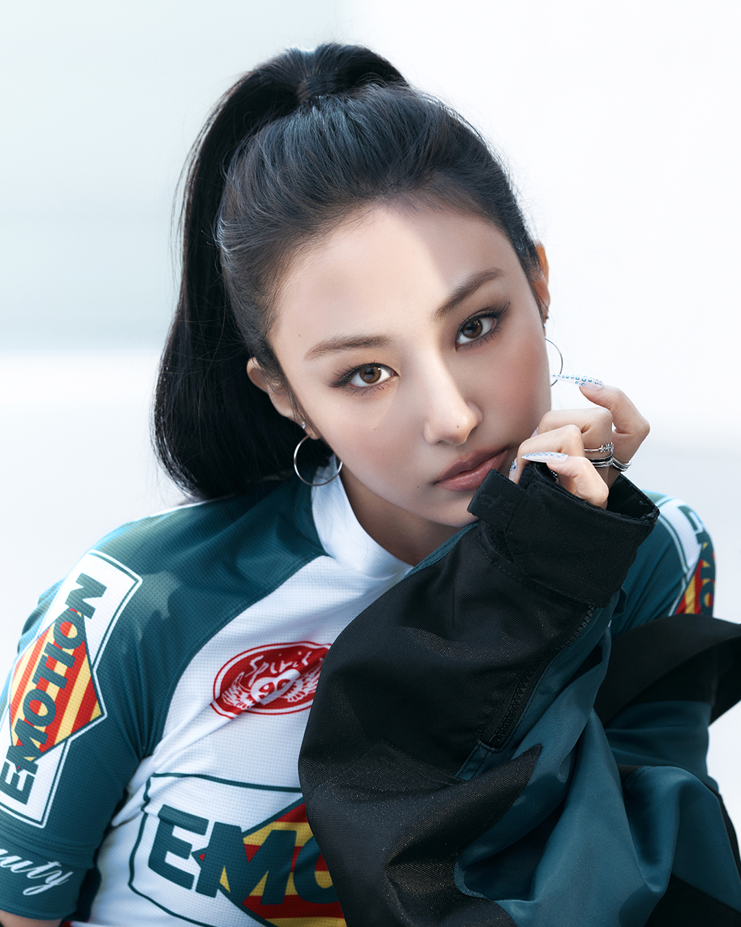 [정보/소식] MEOVV (미야오) THE 1st EP ALBUM [MY EYES OPEN VVIDE] CONCEPT PHOTO | 인스티즈