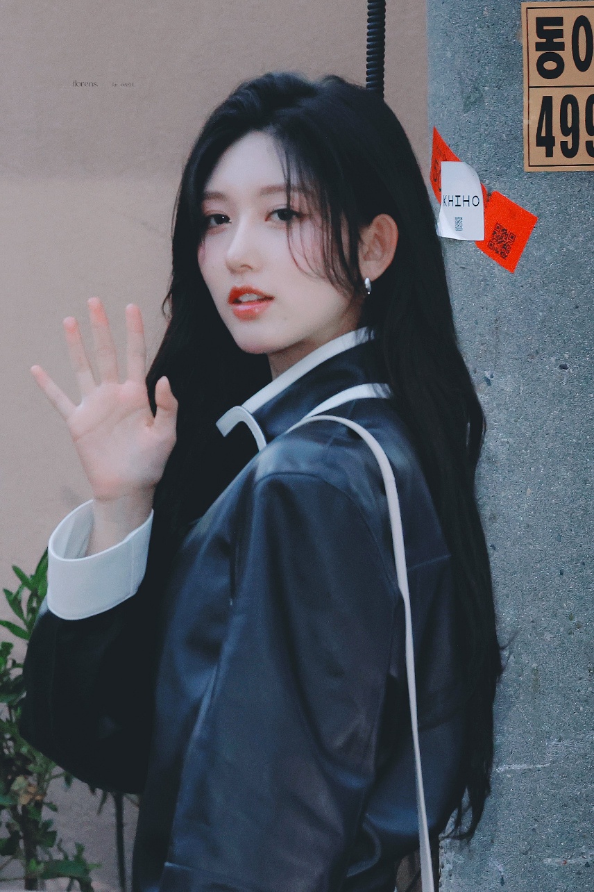 [잡담] 아이돌 잘알들아 이런상 좋아하는건 뭐라고할까? 그리고 나 소나무일까.....? | 인스티즈