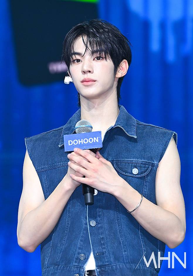 [잡담] 투어스 도훈 개잘생겼네 | 인스티즈