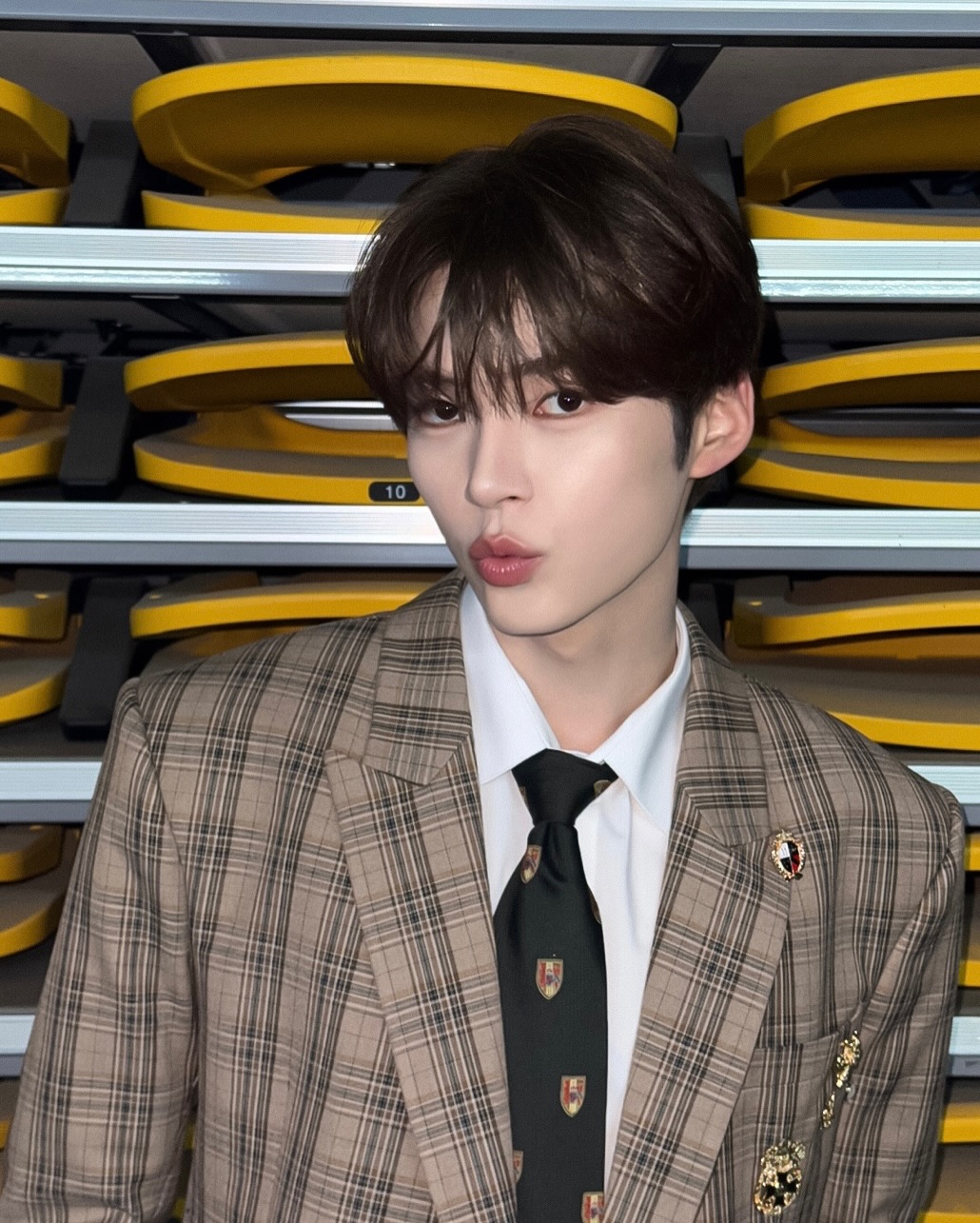 [잡담] 성한빈 인스타 수트 사진 미침 | 인스티즈
