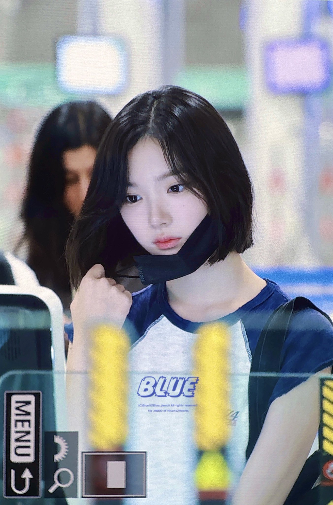 [잡담] 와 하투하 지우 본인확인 하는건데 개이쁘네 | 인스티즈