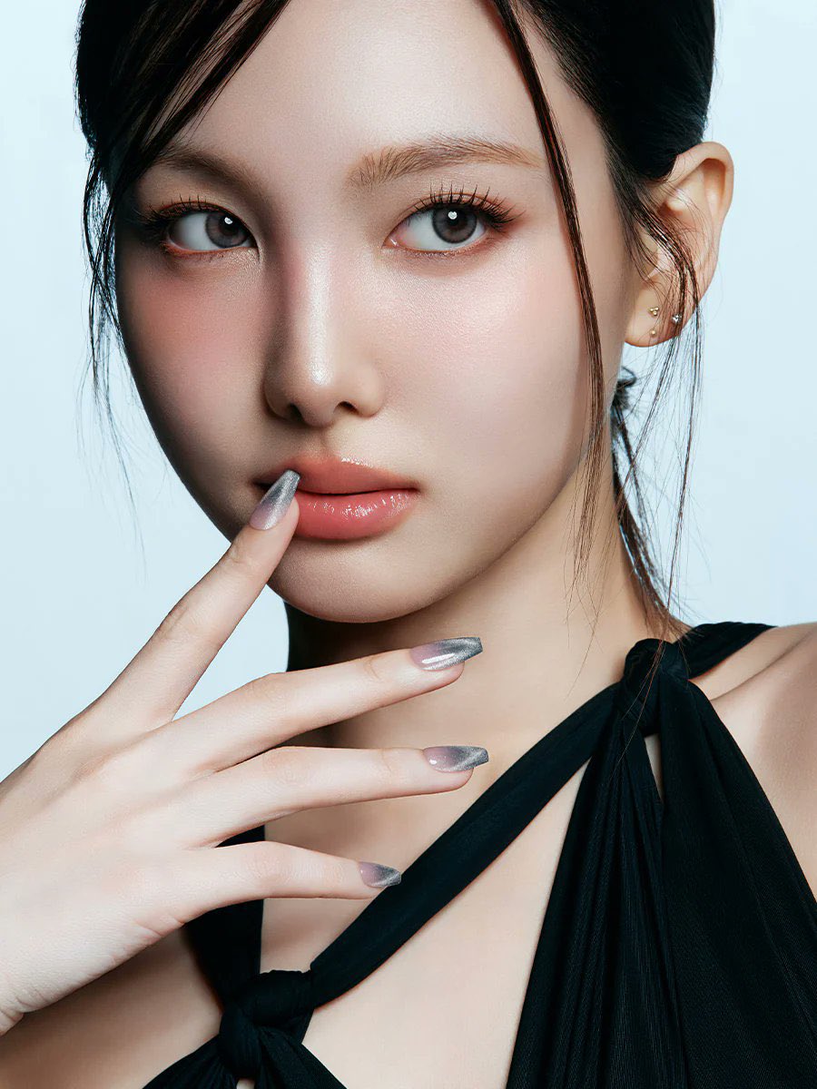 [잡담] 트와 나연 핑거수트 재팬 모델 됐네 💅 | 인스티즈