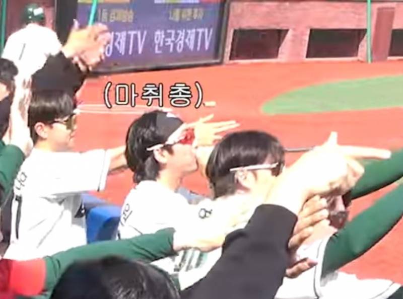 [잡담] 순꾸 정하다 본 건데 문승원 갭차이 뭐냐곸ㅋㅋㅋㅋㅋㅋㅋ | 인스티즈