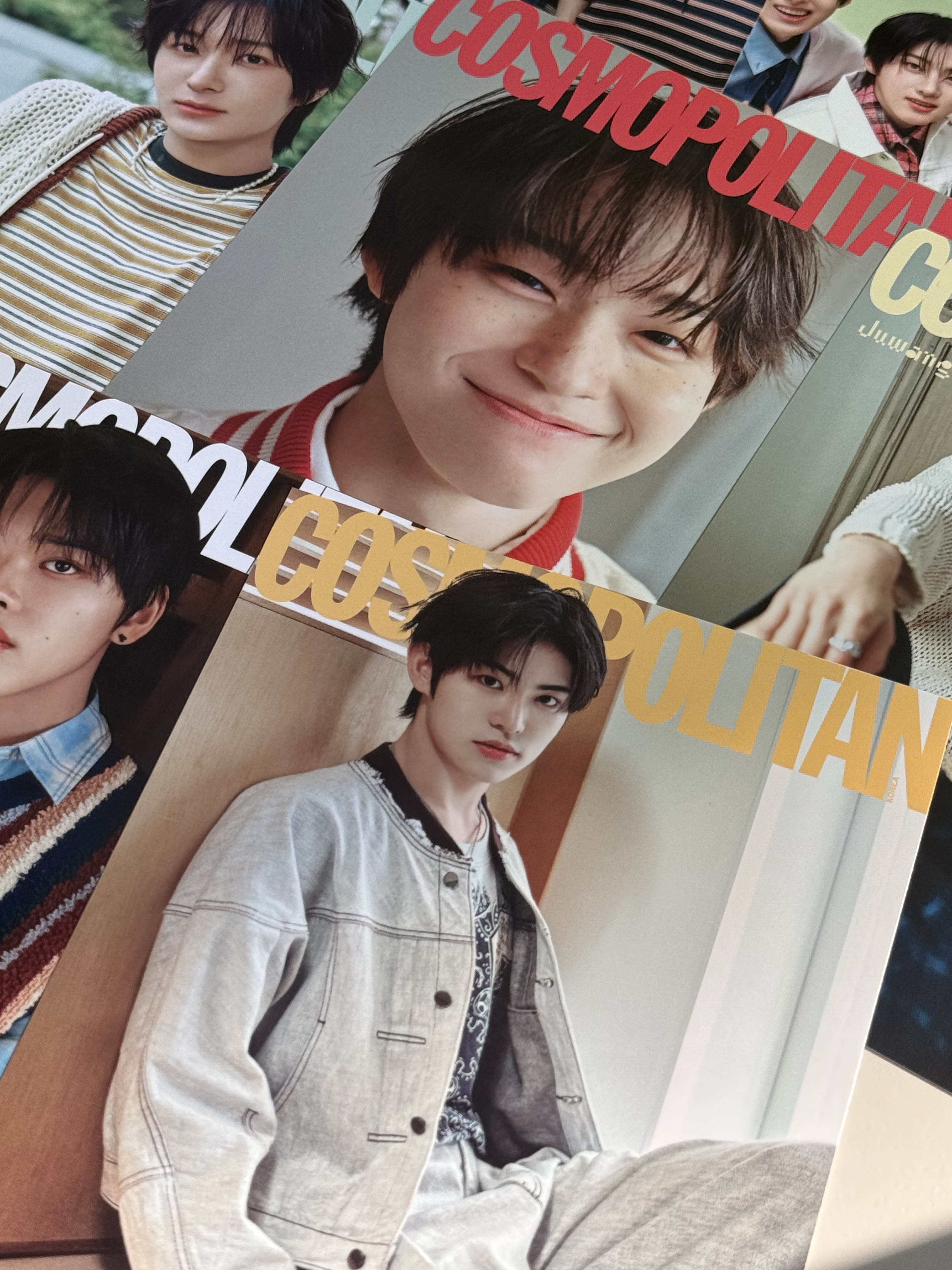 [잡담] 킥플립 코스모폴리탄 엽서 실물 이쁘다!! | 인스티즈