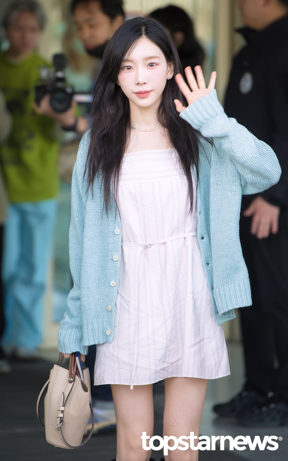 [잡담] 태연 오늘 출국 왜케 청순해ㅋㅋㅋㅋ | 인스티즈