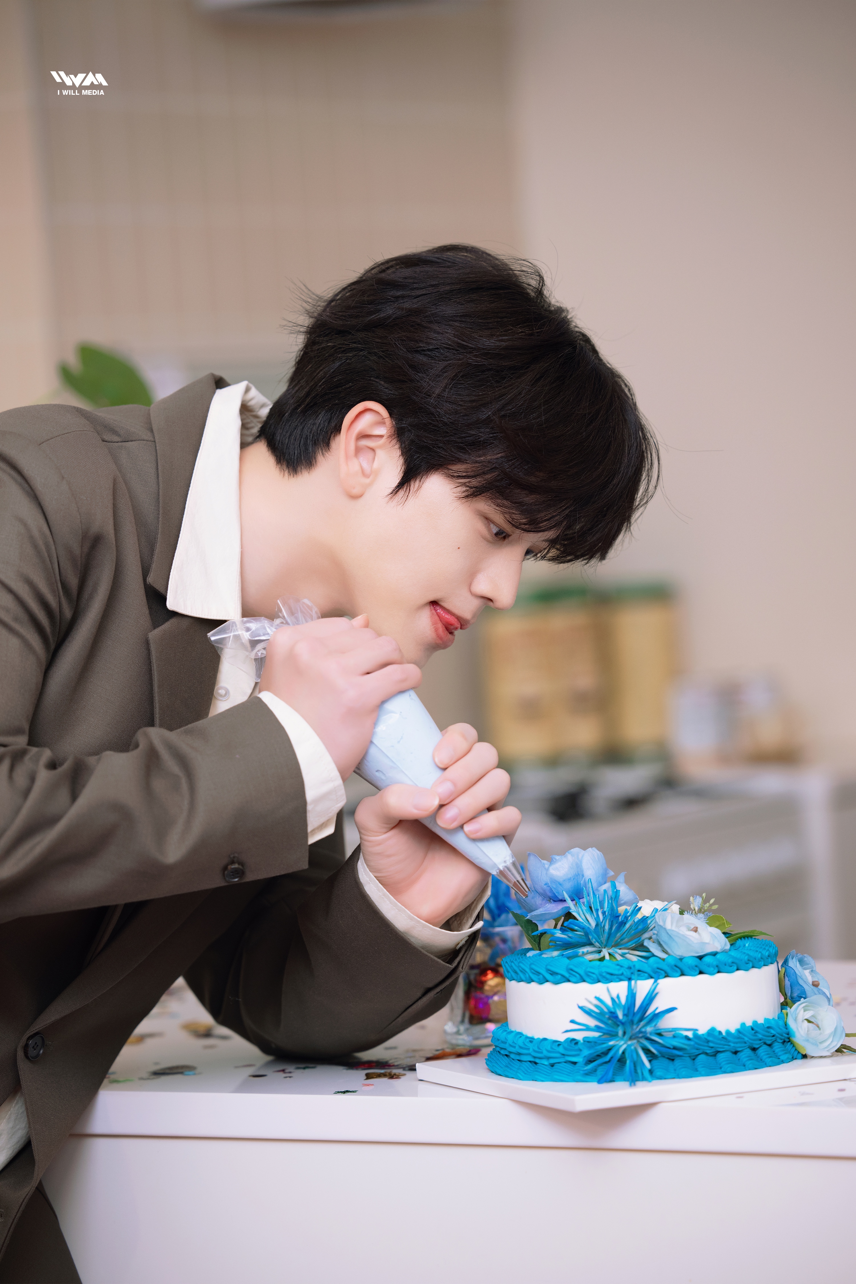 [잡담] 육성재 잘생겼다..... | 인스티즈