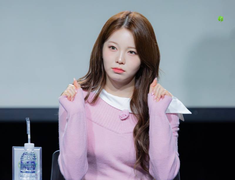 하얀 복숭아 같은 걸그룹 멤버.jpg | 인스티즈