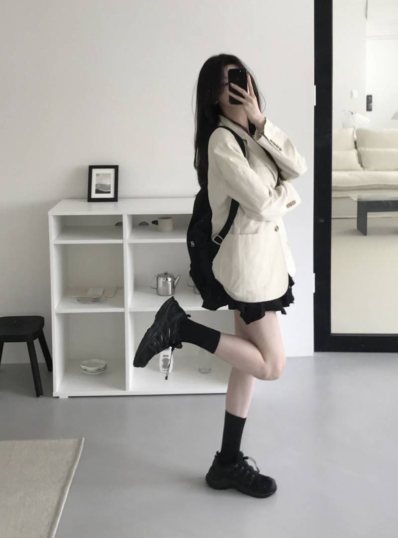 [잡담] 이거 신발 뭐 같아? 아식스? | 인스티즈