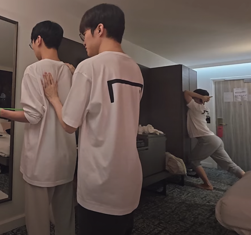 [잡담] 잠깐! 운동하는 도페운 보구가 | 인스티즈