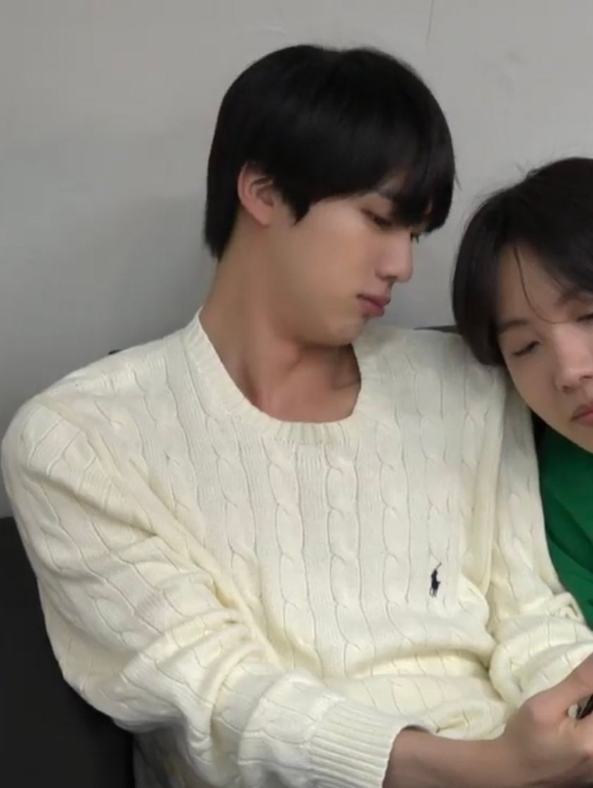 [잡담] 기안장 방탄 진 어깨 폴더 따로 있는데 | 인스티즈
