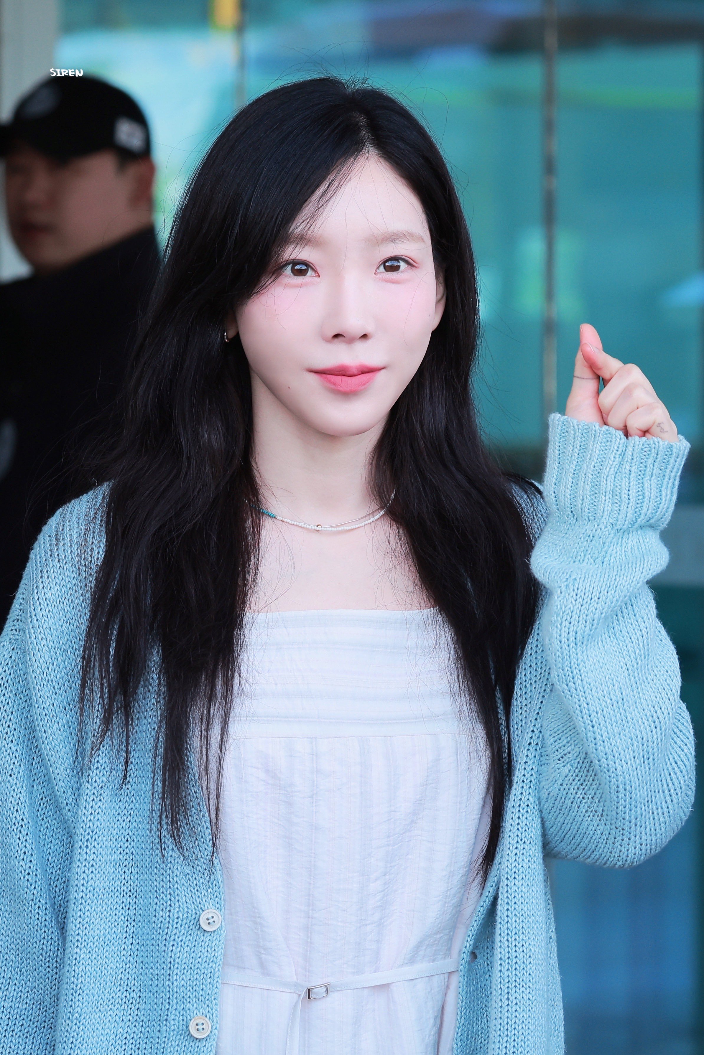 [잡담] 태연 어제 공항도 진짜 예뻤구나 | 인스티즈