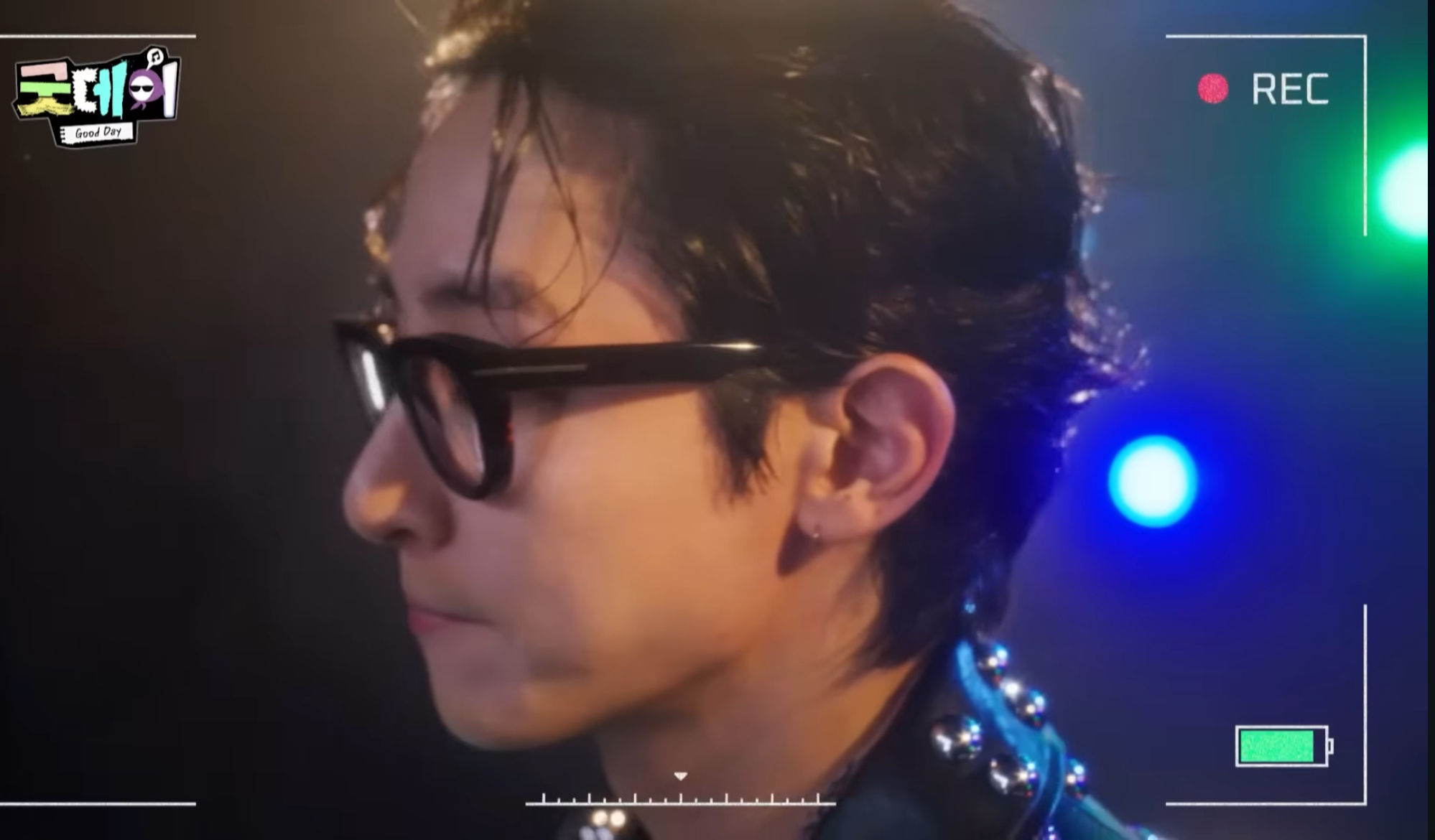 [잡담] 이수혁 노래도 안하고 얼굴공격만 하고간거 웃기다 | 인스티즈