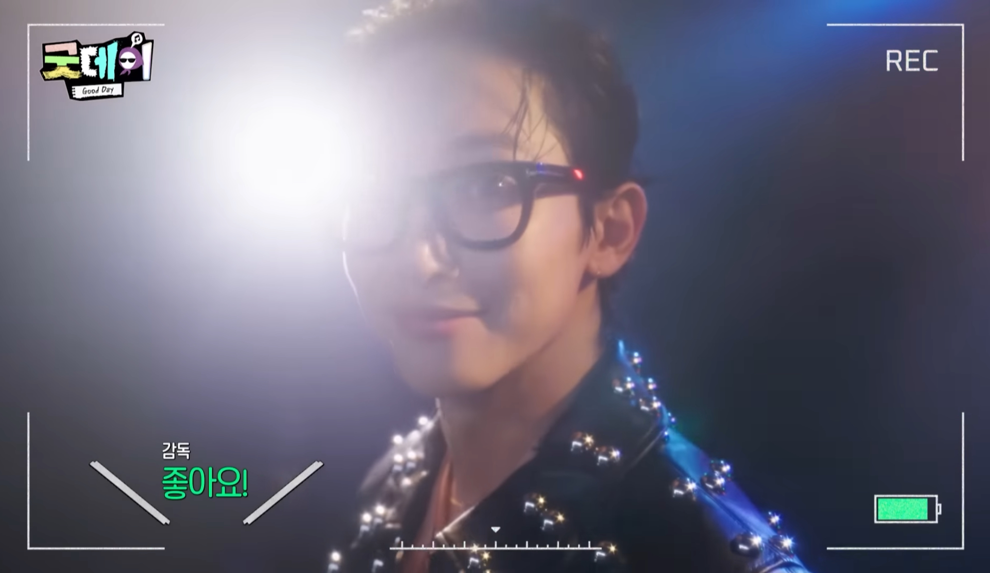 [잡담] 이수혁 노래도 안하고 얼굴공격만 하고간거 웃기다 | 인스티즈
