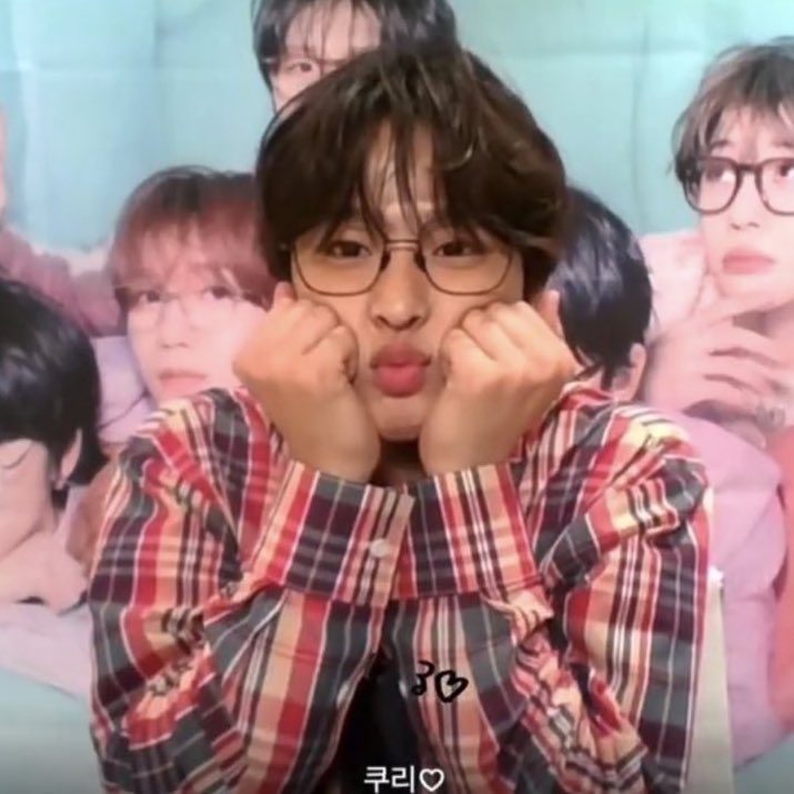 [잡담] 리쿠 기준 제일 귀여운 포즈 | 인스티즈