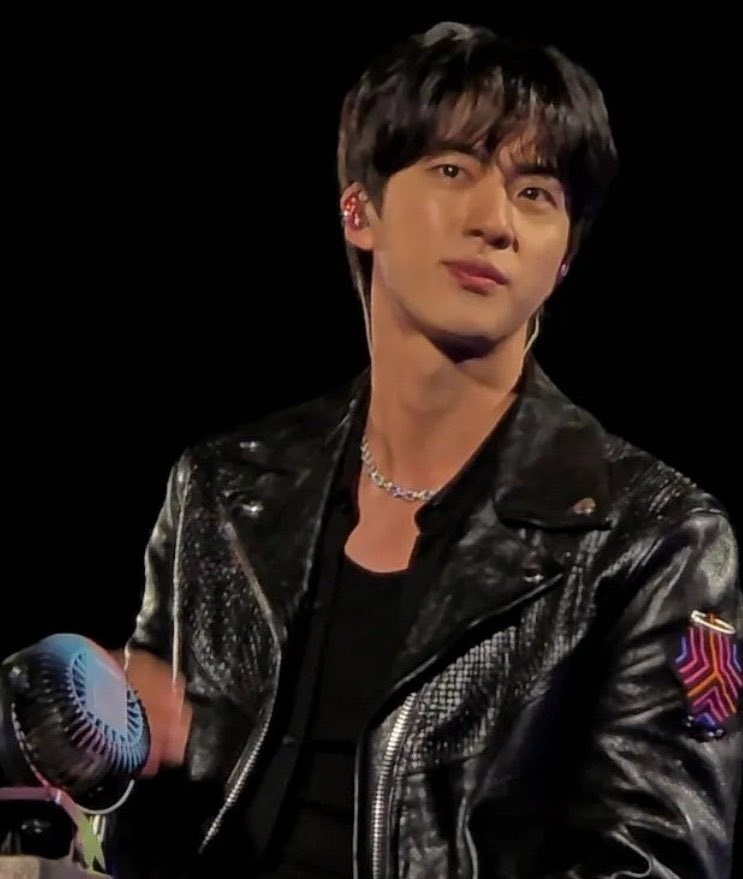 [잡담] 나 방탄 진 전역했을때 되게 화제였어서 | 인스티즈