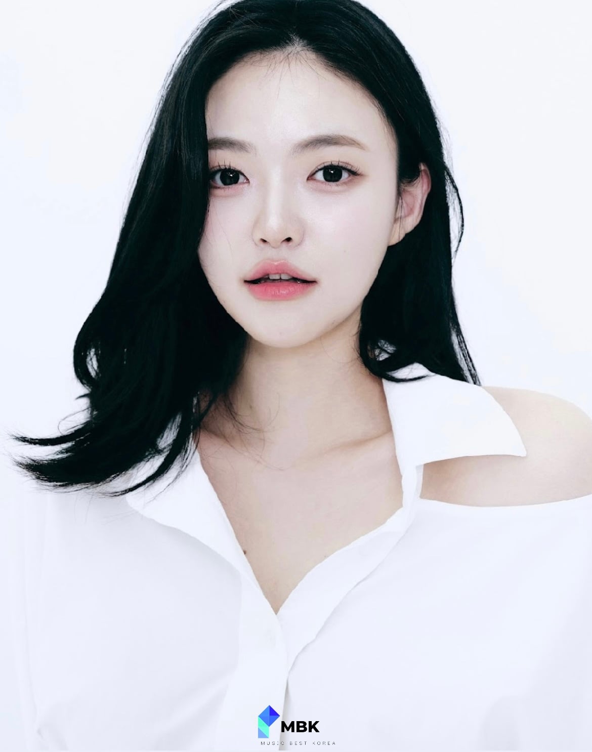 [정보/소식] '연예계 복귀' 안솜이, 성인 방송 BJ 접었다더니…세련미 장착, 달라진 분위기 | 인스티즈