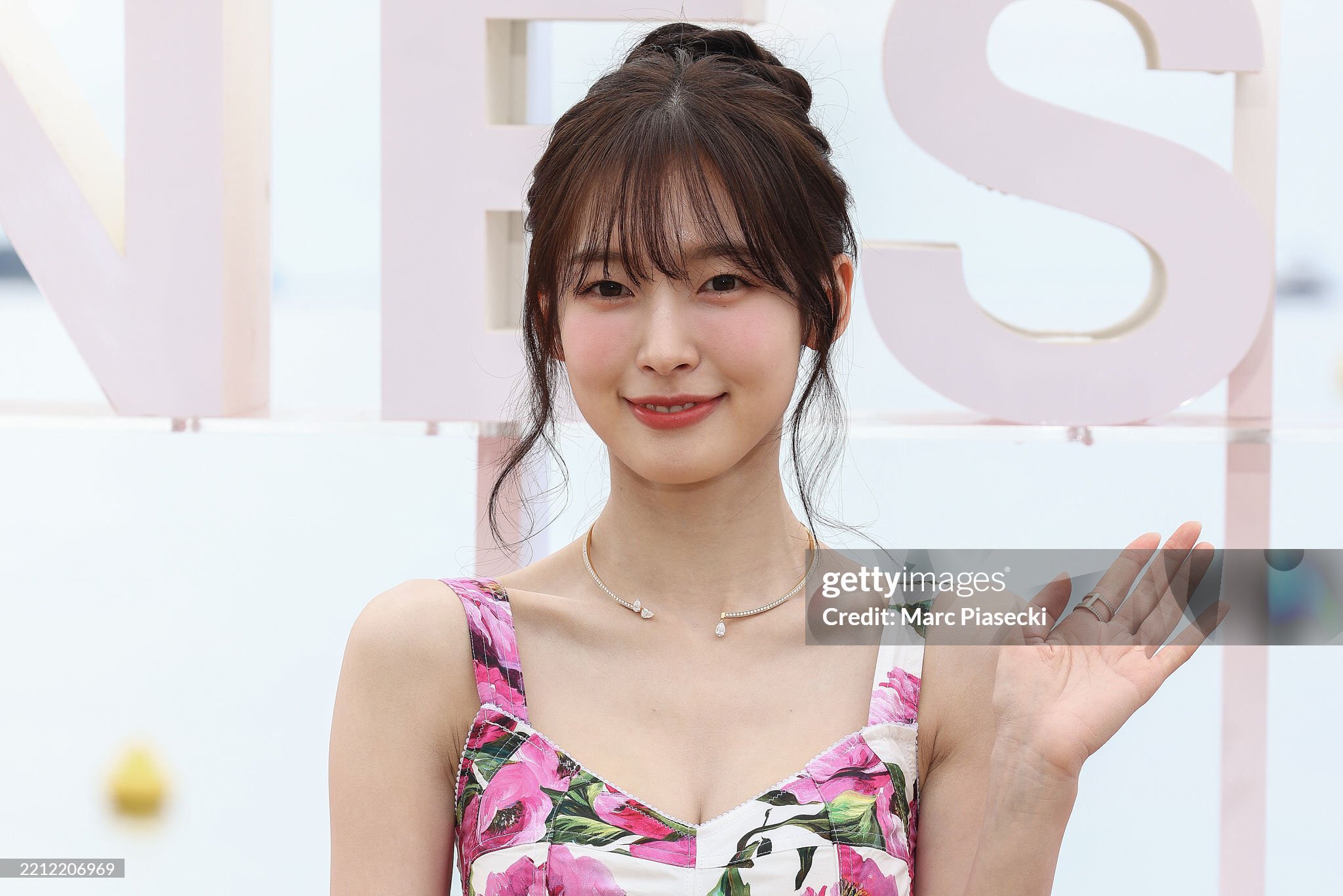 [잡담] 얘들아••• 아린이가 칸에서 게티를 찢었어..........🌸 | 인스티즈