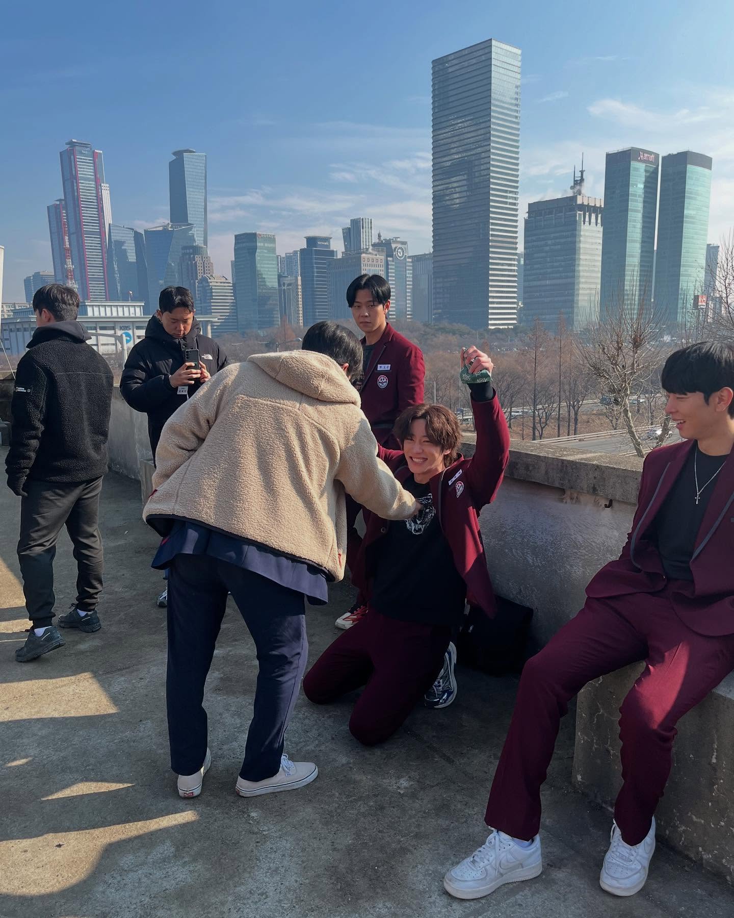 [잡담] 무릎 꿇고 벌서는 금성제 실존ㅋㅋㅋㅋㅋㅋ | 인스티즈
