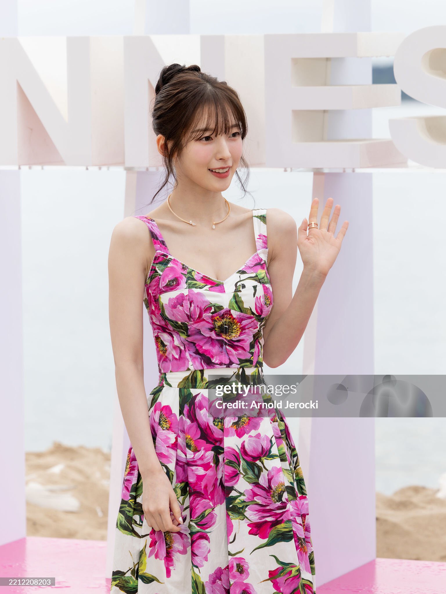 [잡담] 얘들아••• 아린이가 칸에서 게티를 찢었어..........🌸 | 인스티즈