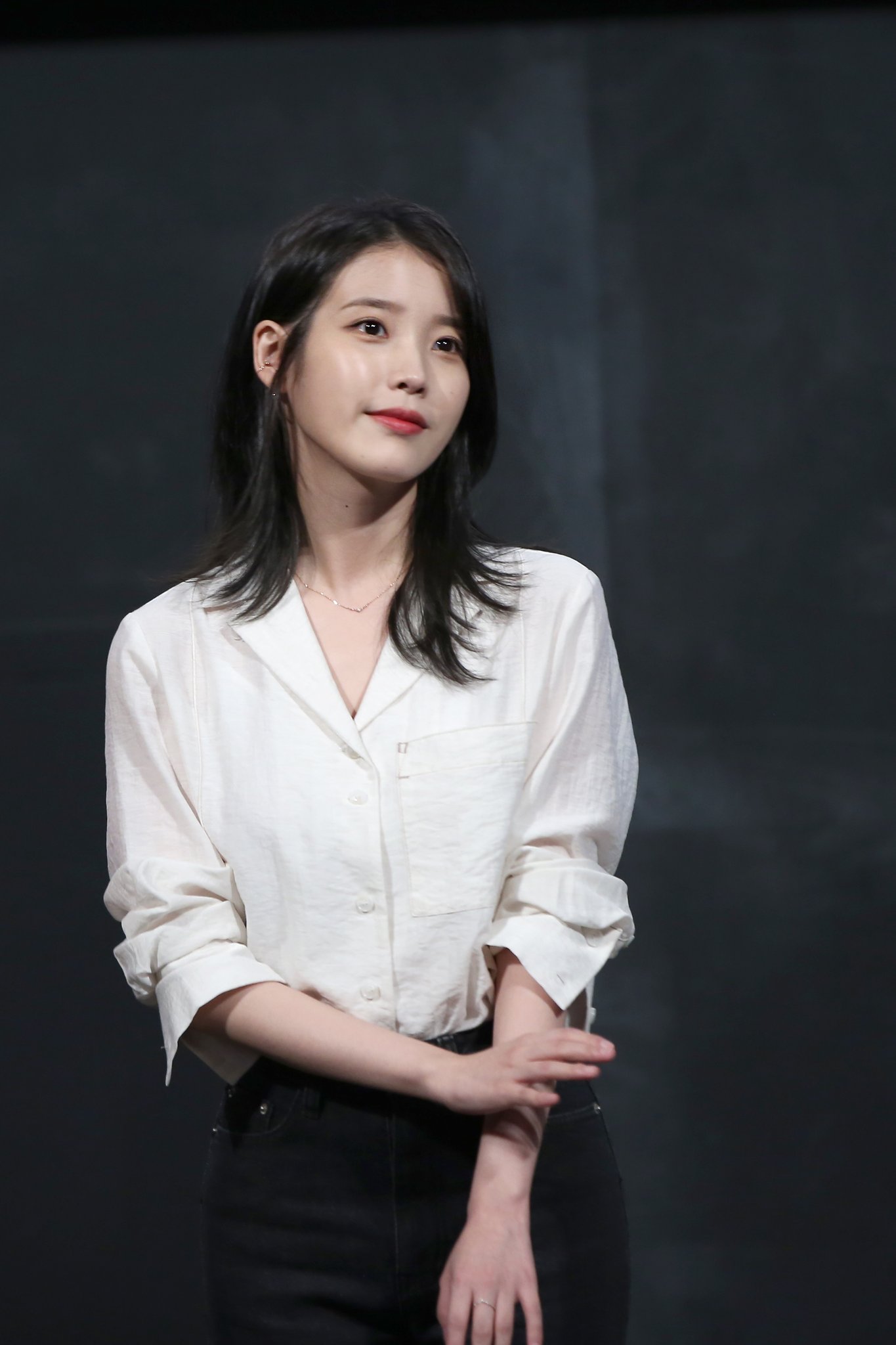 [잡담] 아이유는 모든 헤어가 다 잘 어울리지만 | 인스티즈