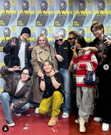 [잡담] YG 패밀리 다 뭉쳤다..빅뱅·2NE1·위너·세븐 단체 사진 전격 공개 | 인스티즈