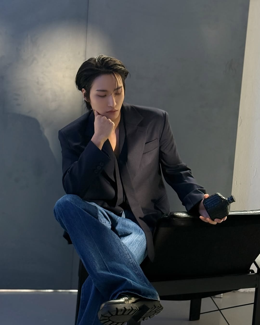 [잡담] 존바바토스 향수 의인화...🖤⛓️ | 인스티즈