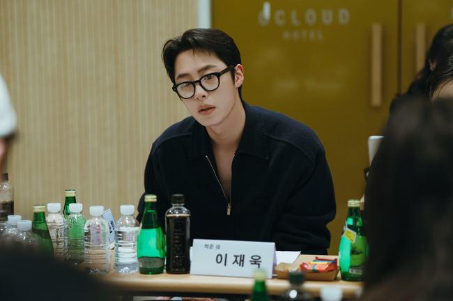 [정보/소식] 이재욱, 지옥의 노동 현장 투입고민시 김민하 이희준과 '꿀알바' 출연 | 인스티즈