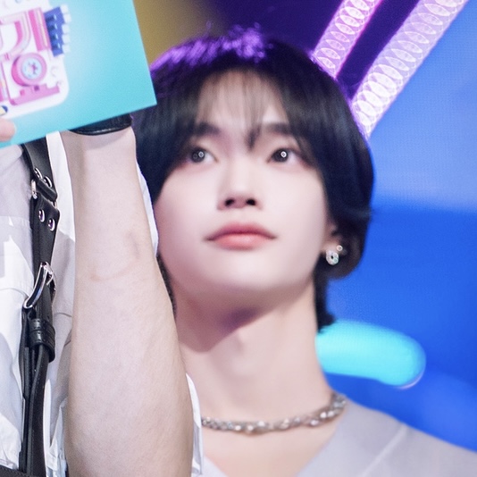 [잡담] 원빈.. 너 진짜 몇 살이야 | 인스티즈