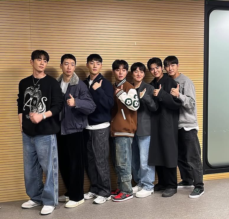 [잡담] 약한영웅 약영즈 줄줄이 있는거 ㄱㅇㅇ | 인스티즈