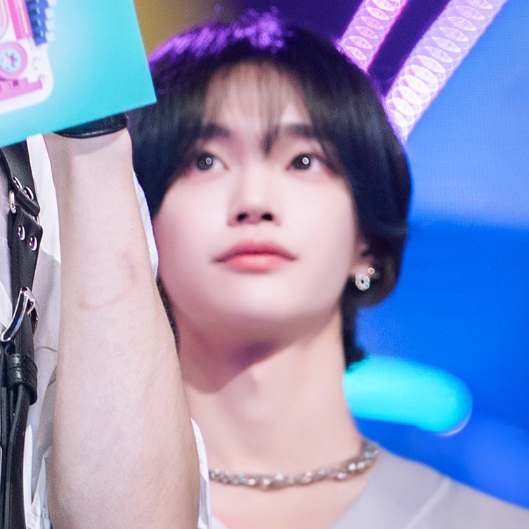 [잡담] 원빈 왤케 이뻐..? | 인스티즈