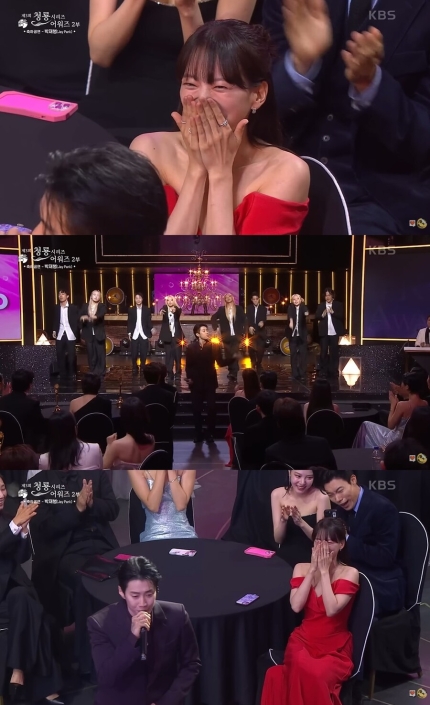[정보/소식] [단독] 박재범, 천우희 손 잡고 컴백•••축하 공연이 현실된 '특급 시너지' | 인스티즈