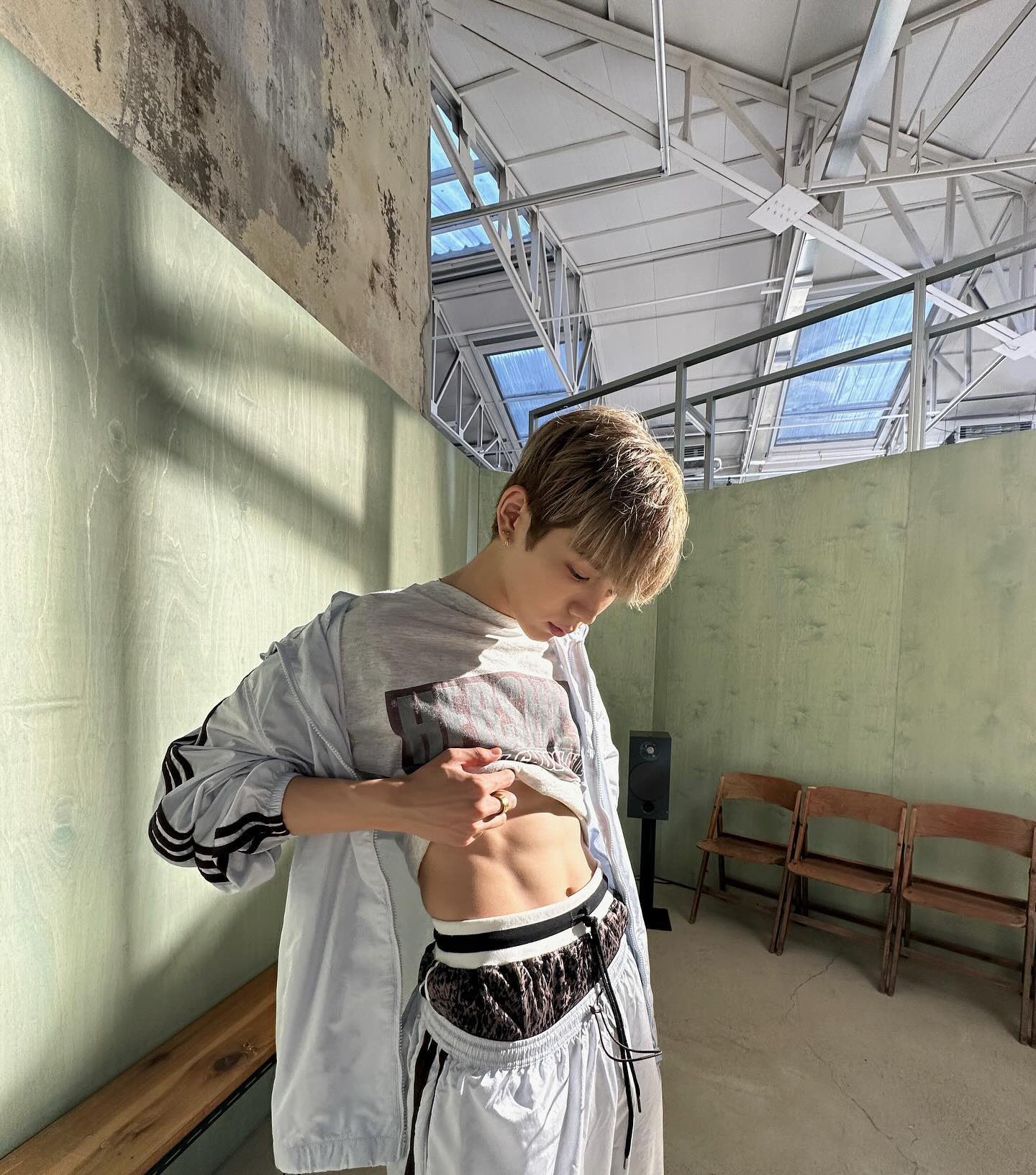 [잡담] 1년전 공개된 쇼타로 사진🫣🤭 | 인스티즈