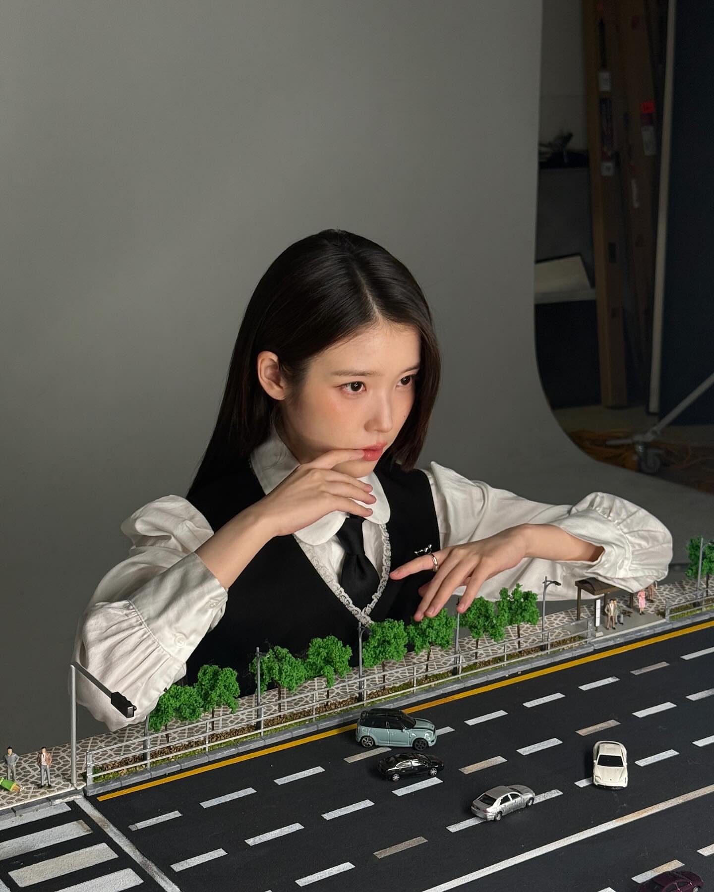 [잡담] 아이유 오늘 인스타 갭차이가 너무 좋다.. | 인스티즈
