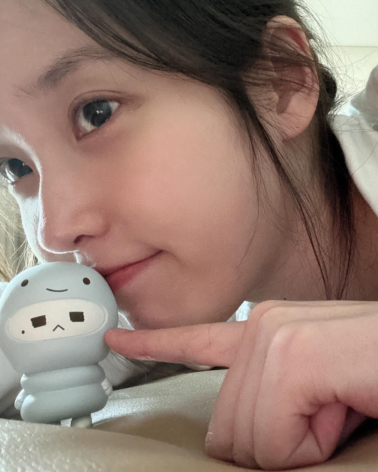 [잡담] 아이유 오늘 인스타 갭차이가 너무 좋다.. | 인스티즈