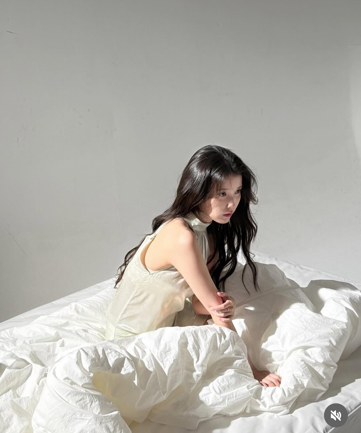 [잡담] 오늘자 아이유 인스타 스케줄 뭘지 궁예해주라 | 인스티즈