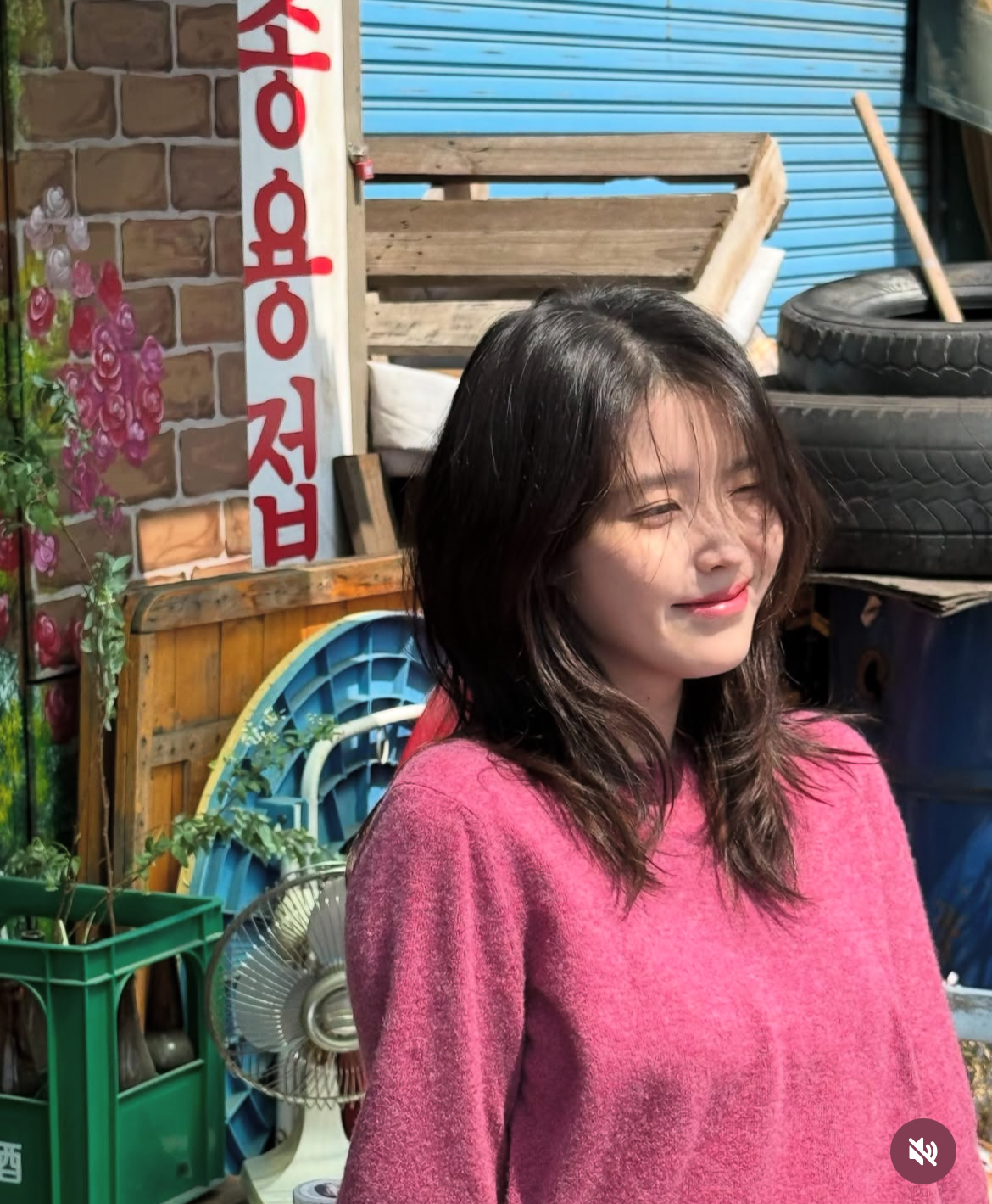 [잡담] 오늘자 아이유 인스타 스케줄 뭘지 궁예해주라 | 인스티즈