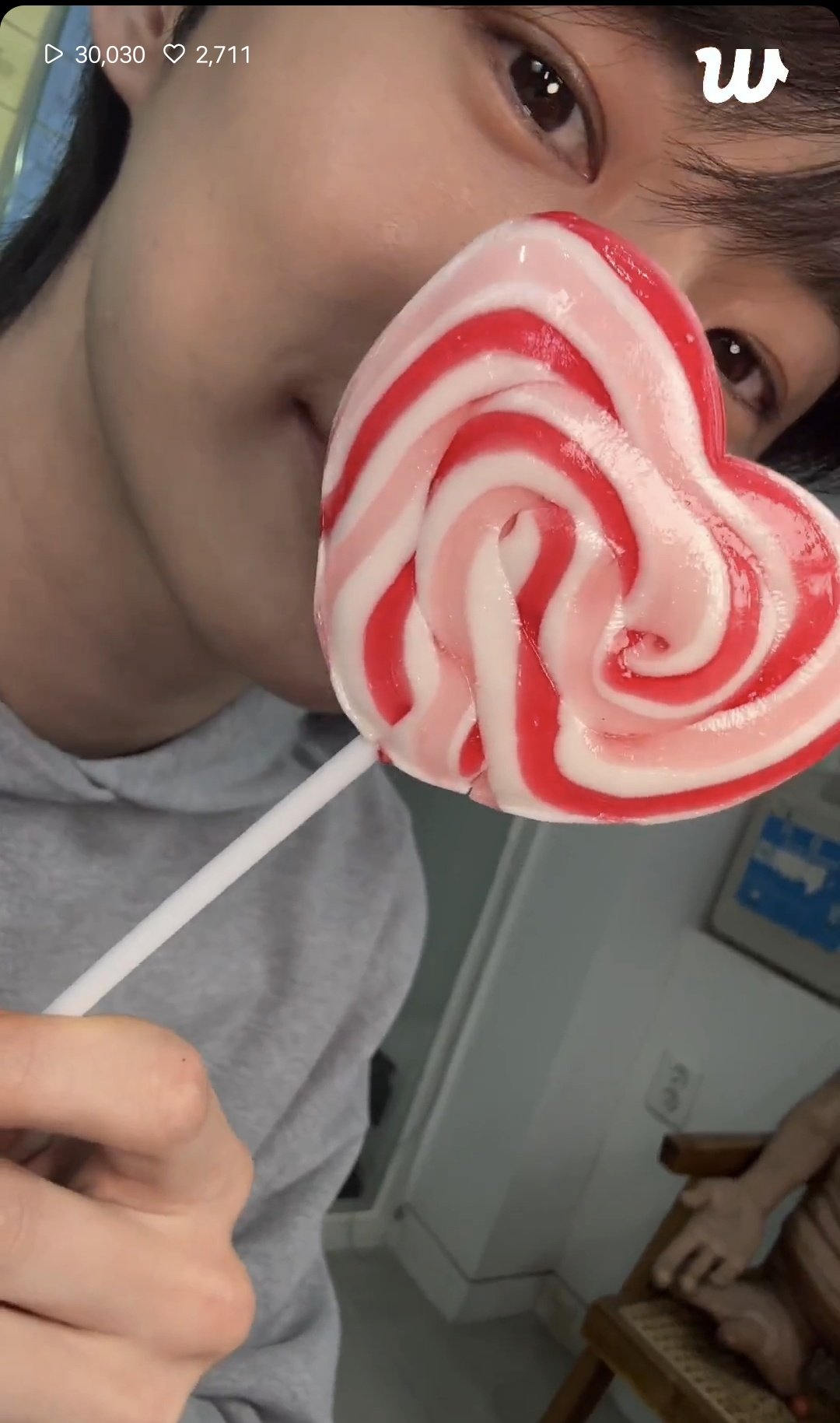 [잡담] 변우석 오늘 라이브 보는데 개잘생겼더라 | 인스티즈
