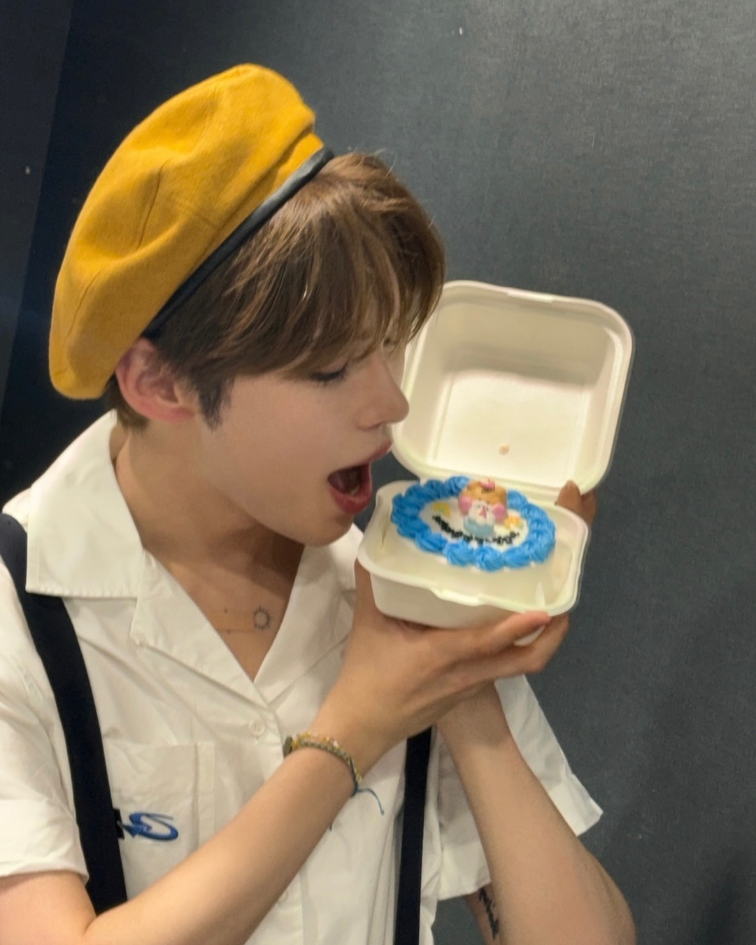 [잡담] 성한빈 블러셔랑 착장 소화력 | 인스티즈