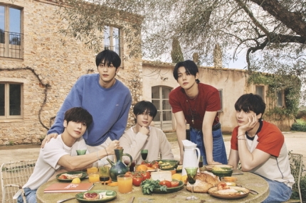 [정보/소식] TXT, 오늘(2일) 컴백 "독창적 청량미 보여줄 것” [일문일답] | 인스티즈