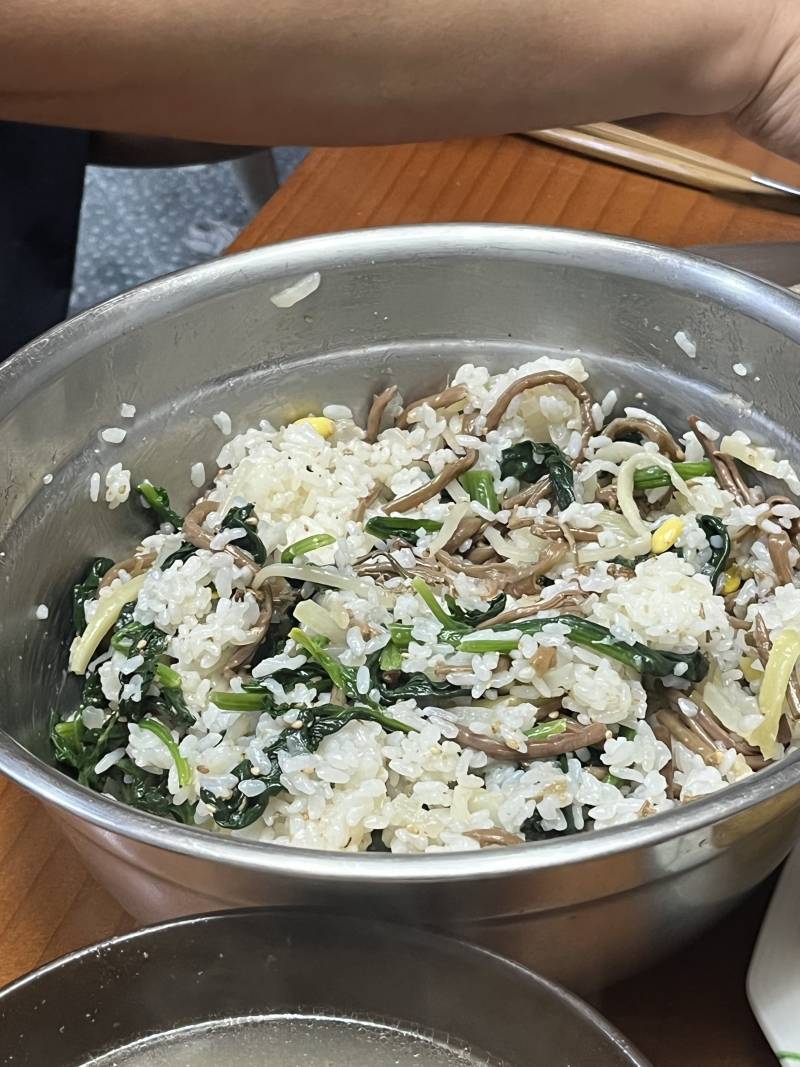 [잡담] 우리 경기 노잼이라 비빔밥 비비고 왔어 | 인스티즈