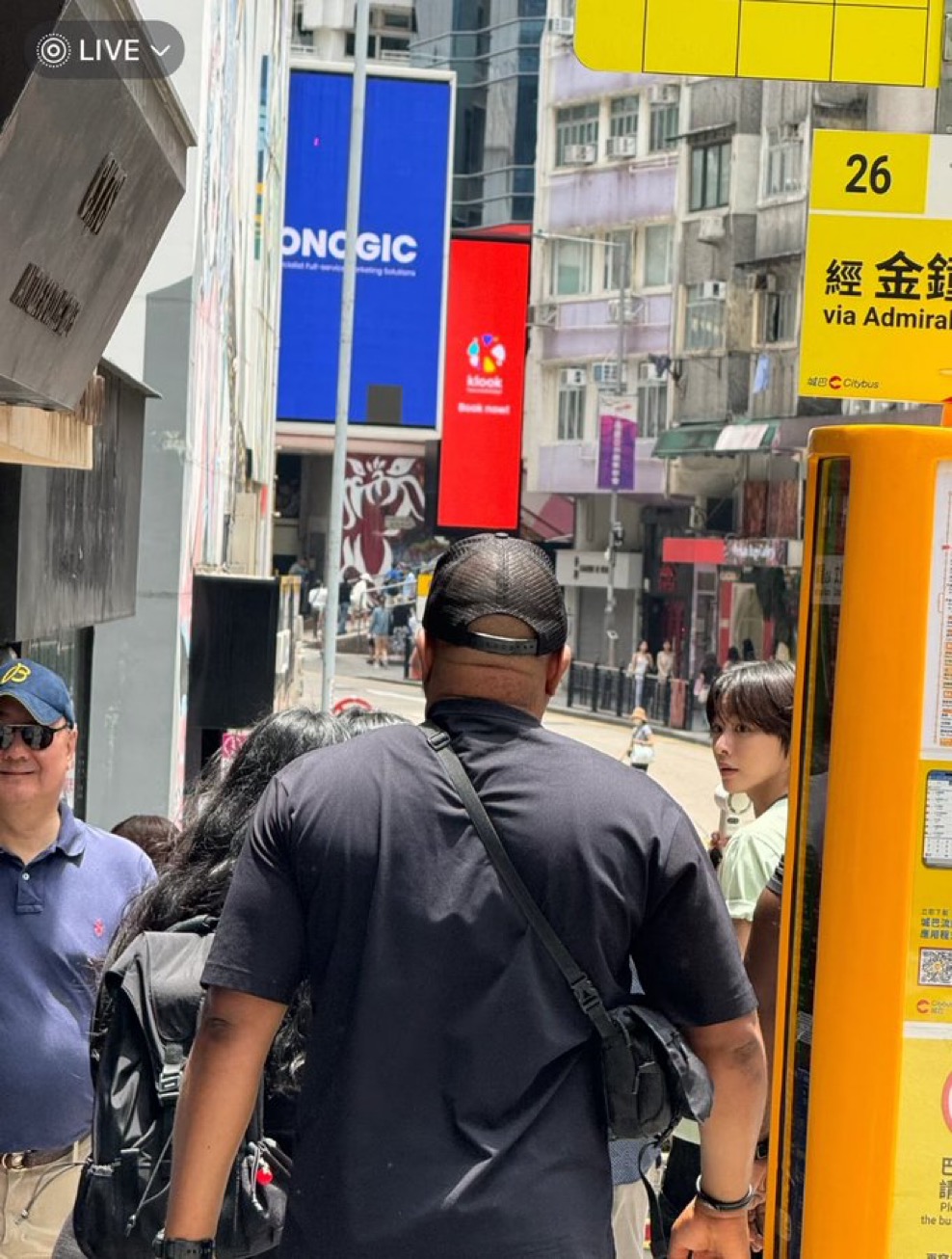 [잡담] 리쿠 진짜 연예인이다 | 인스티즈